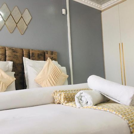 Mavi Guest House East London Esterno foto