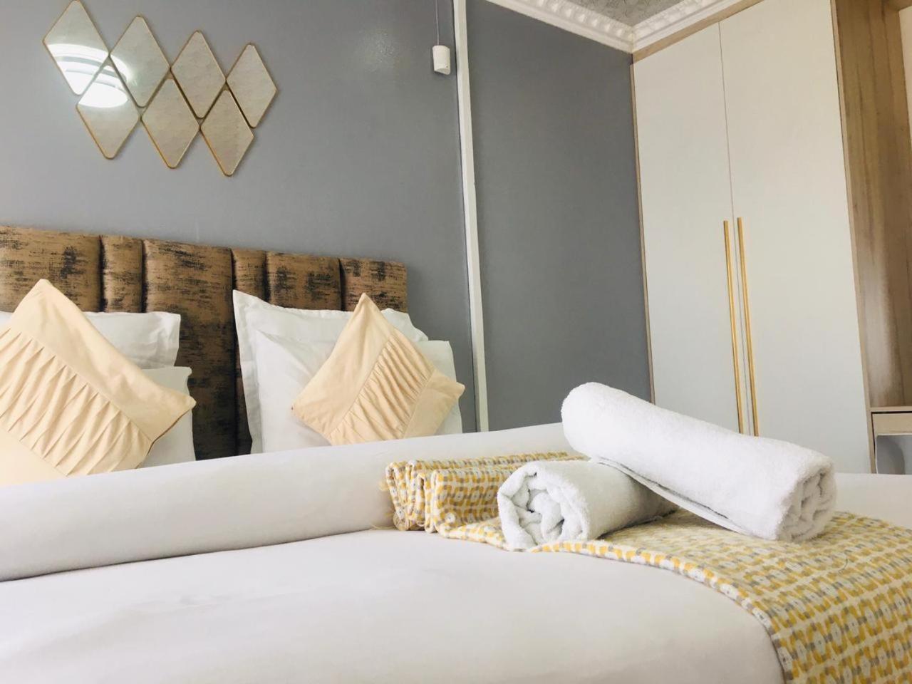 Mavi Guest House East London Esterno foto