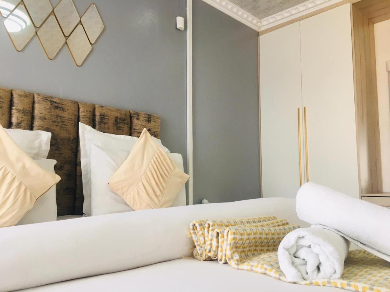 Mavi Guest House East London Esterno foto
